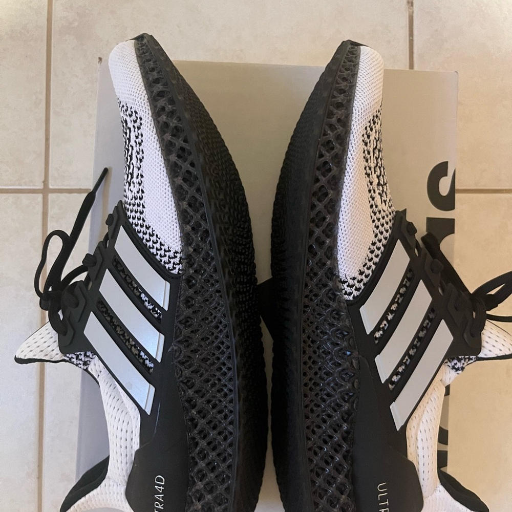 Adidas Ultra 4d cookies and cream 2.0 size 10 - Picture 2 of 5